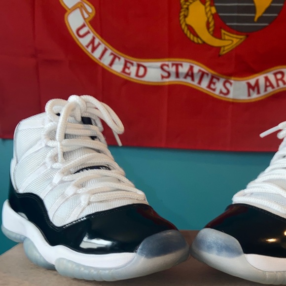 Jordan 11 concord size 7 - Picture 2 of 3